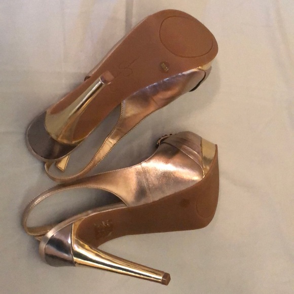 Metallic Champagne Slingback Pumps - Picture 5 of 6